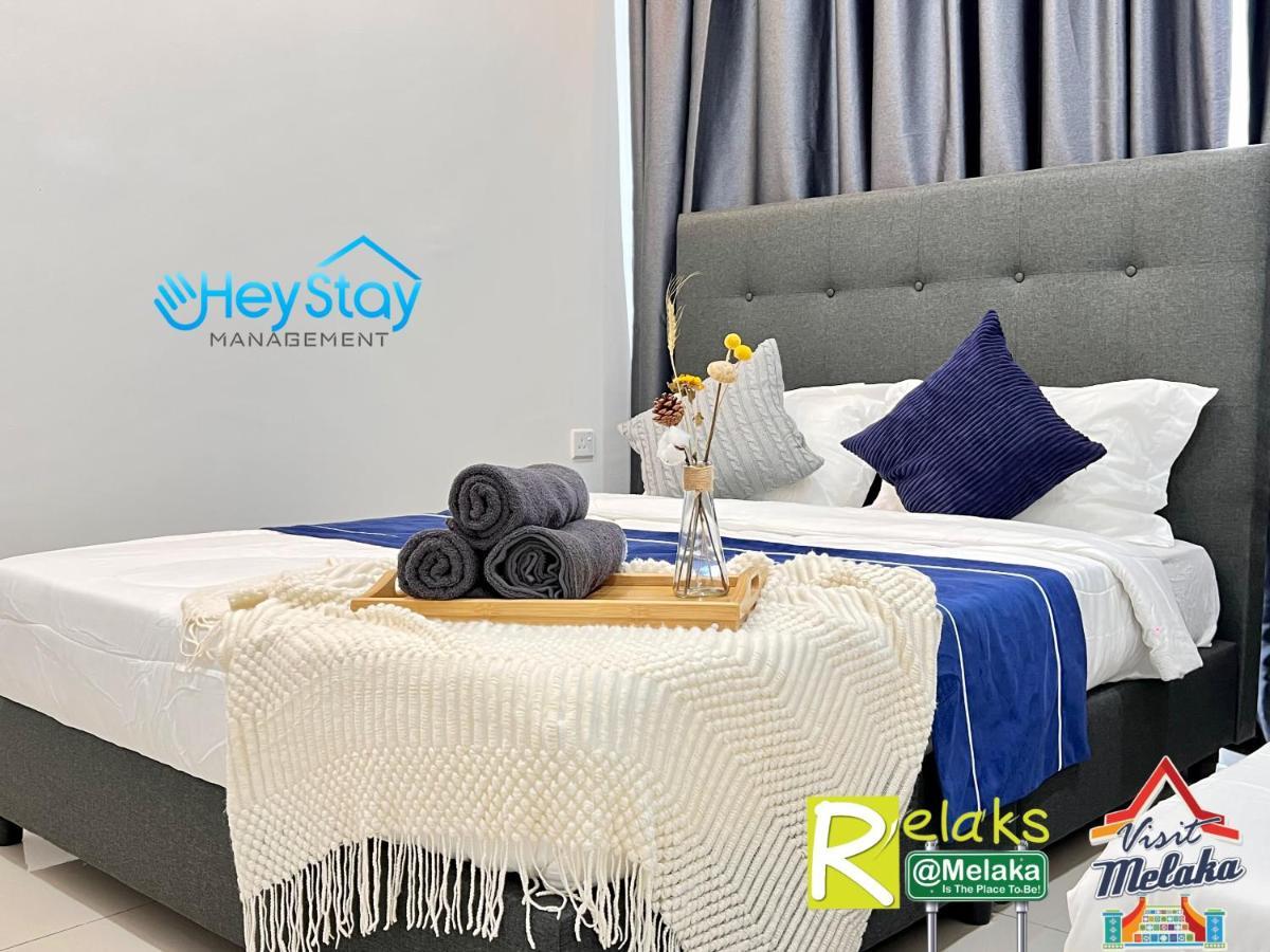 Novo 8 Residence Bachang By Heystay Management Kampong Tambak Exterior foto